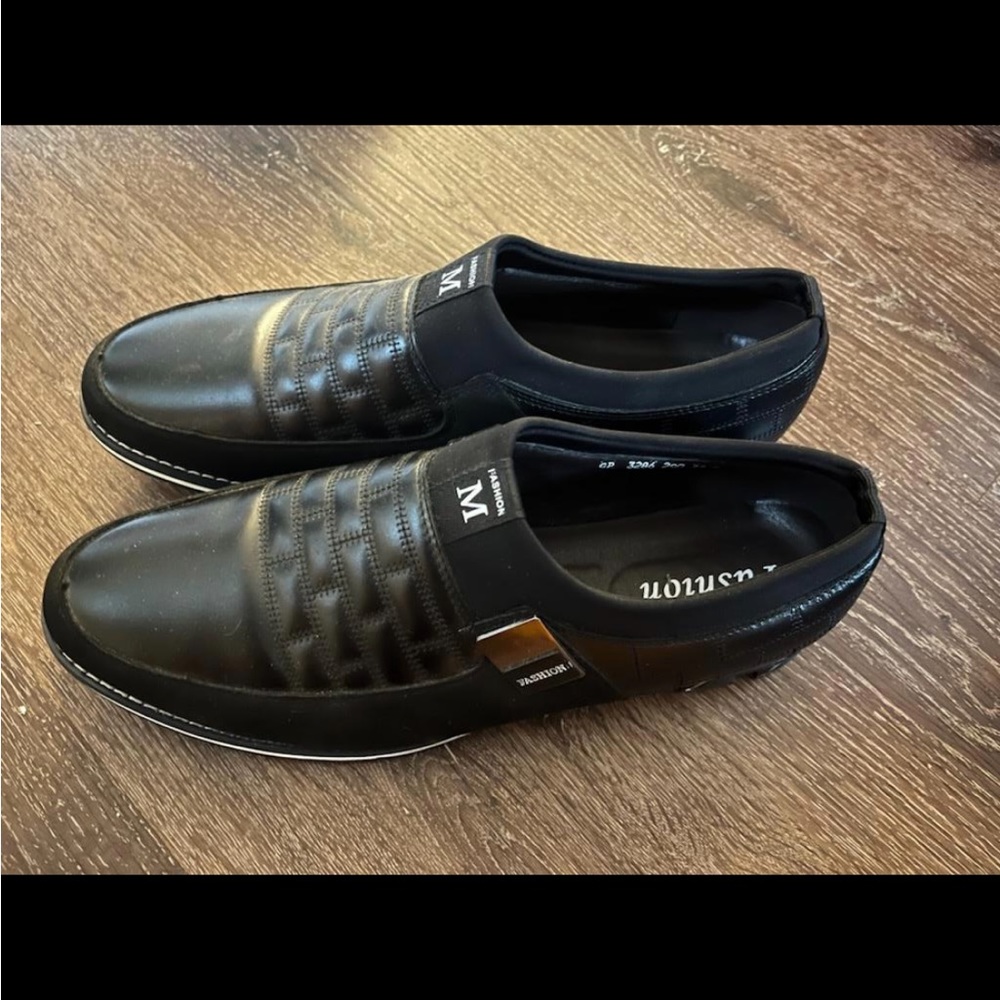 Mens leather loafers